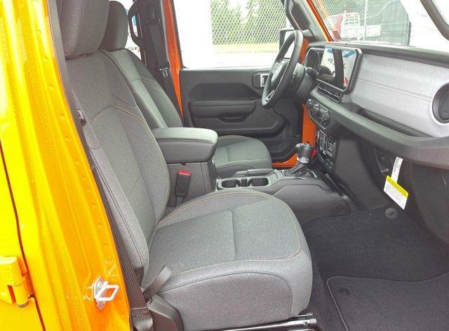 new 2025 Jeep Wrangler car, priced at $41,460