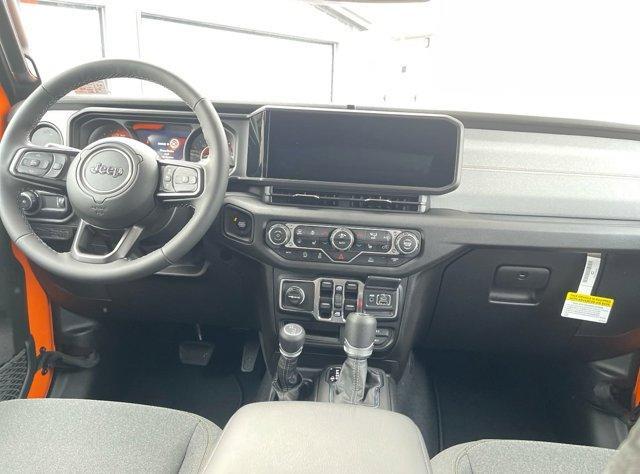 new 2025 Jeep Wrangler car, priced at $41,460