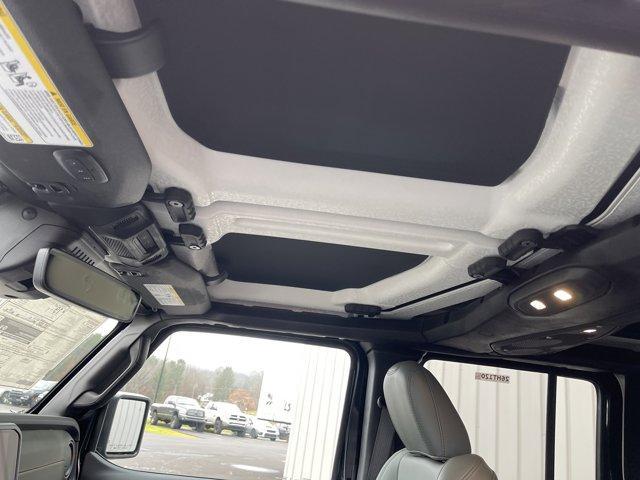 new 2026 Jeep Gladiator car, priced at $63,590