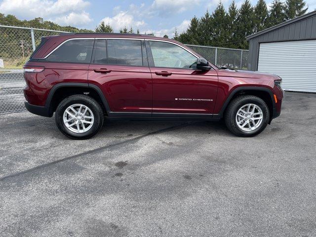 new 2025 Jeep Grand Cherokee car, priced at $37,677