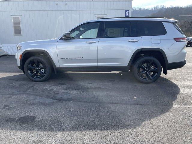 new 2024 Jeep Grand Cherokee L car, priced at $50,992