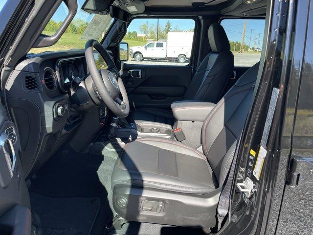 new 2025 Jeep Gladiator car, priced at $54,900