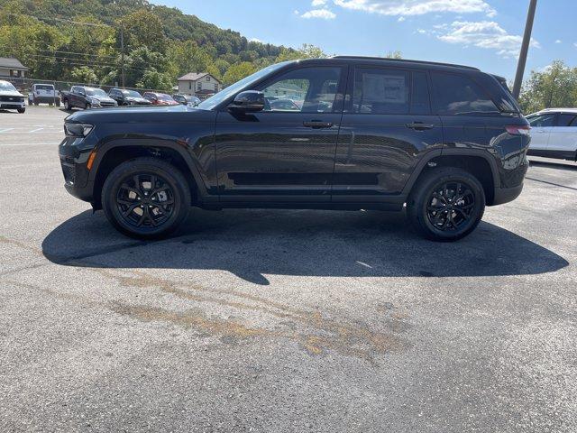 new 2025 Jeep Grand Cherokee car, priced at $40,533