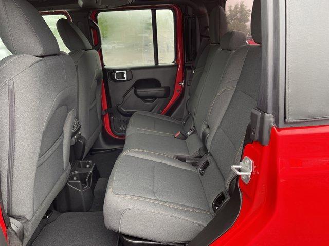 new 2025 Jeep Gladiator car, priced at $40,687