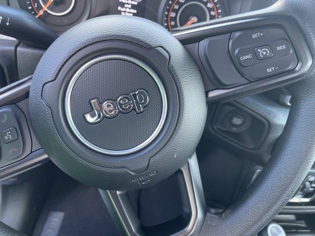 new 2025 Jeep Wrangler car, priced at $36,672