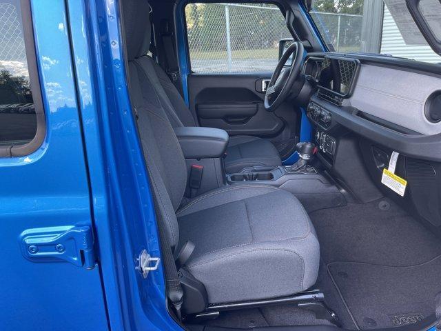 new 2025 Jeep Wrangler car, priced at $36,672