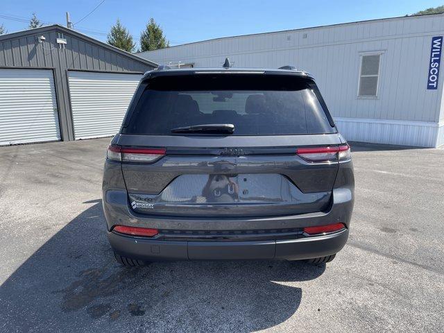 new 2025 Jeep Grand Cherokee car, priced at $41,529