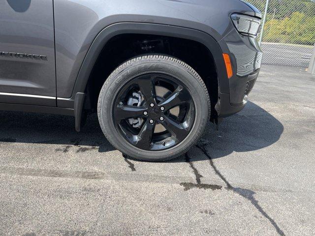 new 2024 Jeep Grand Cherokee L car, priced at $45,131