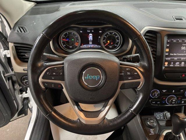 used 2015 Jeep Cherokee car, priced at $10,497