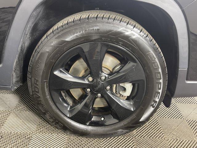 used 2021 Jeep Cherokee car, priced at $18,997