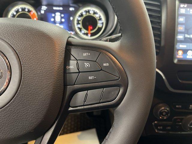 used 2022 Jeep Cherokee car, priced at $27,997