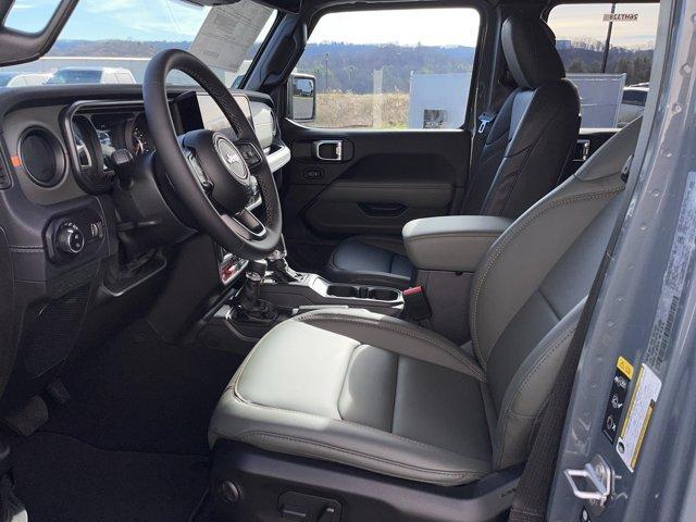 new 2026 Jeep Gladiator car, priced at $62,585