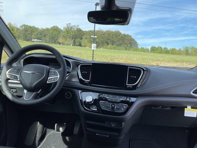 new 2026 Chrysler Pacifica car