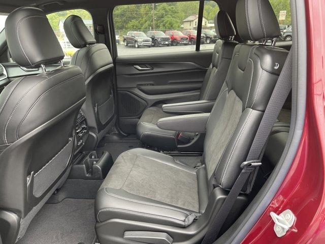 new 2025 Jeep Grand Cherokee L car, priced at $42,605