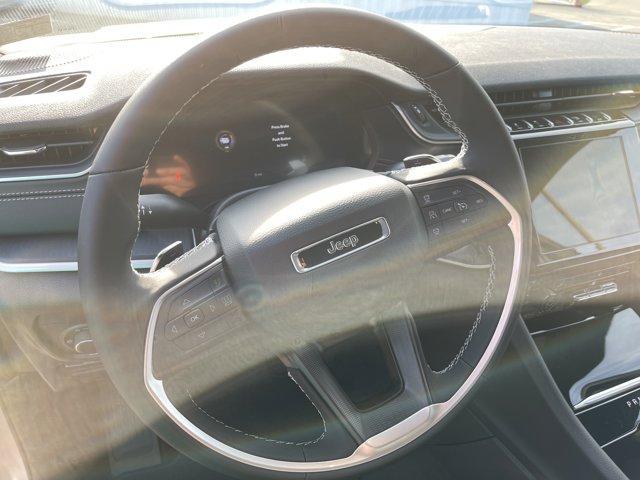 new 2025 Jeep Grand Cherokee car, priced at $44,052