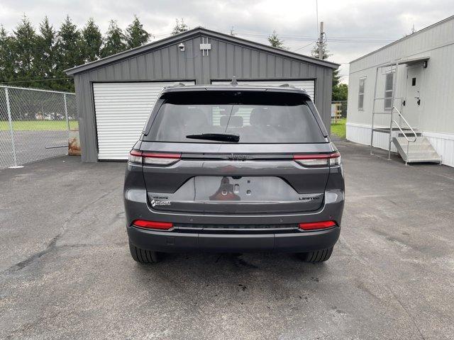 new 2024 Jeep Grand Cherokee car, priced at $50,135