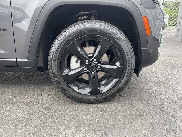 new 2024 Jeep Grand Cherokee car, priced at $50,135