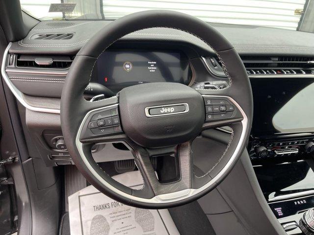 new 2024 Jeep Grand Cherokee car, priced at $50,135