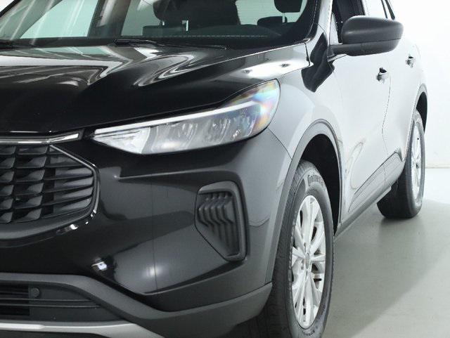 used 2024 Ford Escape car, priced at $22,999