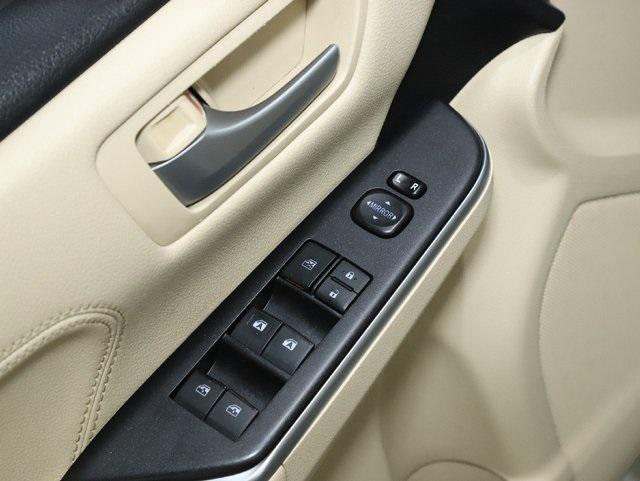 used 2015 Toyota Camry Hybrid car, priced at $12,999