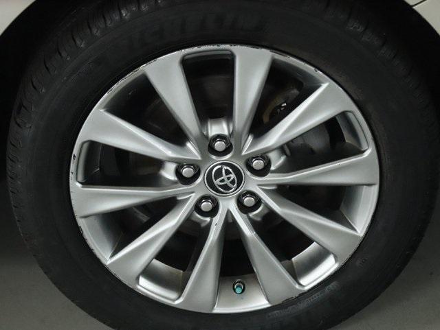 used 2015 Toyota Camry Hybrid car, priced at $12,999