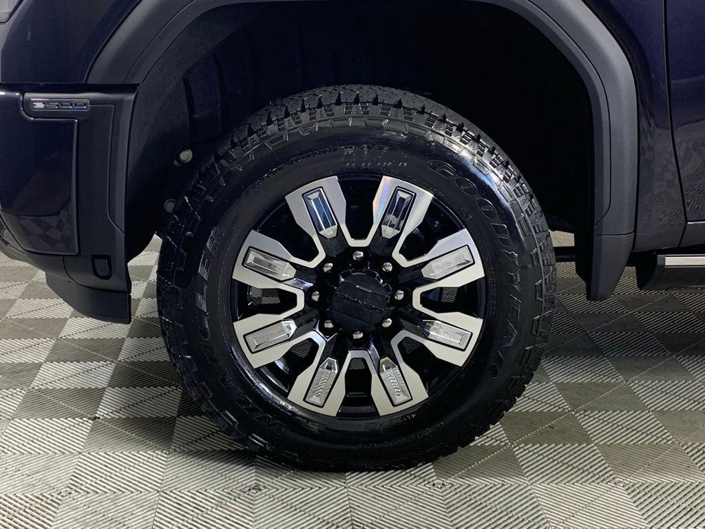 new 2026 GMC Sierra 2500 car, priced at $87,005