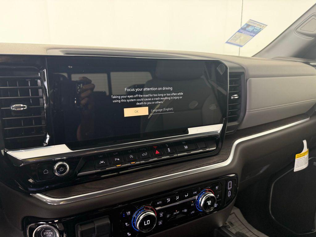 new 2025 GMC Sierra 1500 car, priced at $52,165