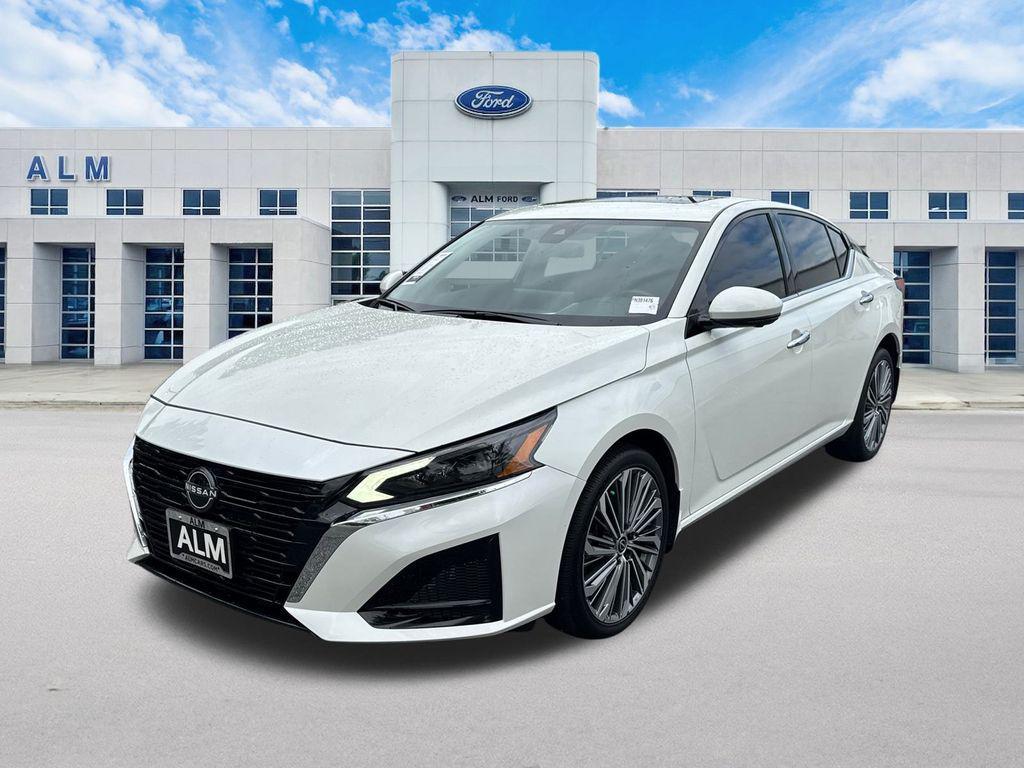 used 2023 Nissan Altima car, priced at $21,460