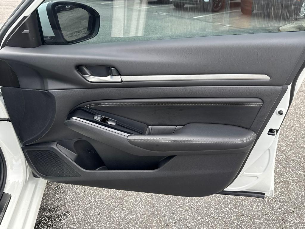 used 2023 Nissan Altima car, priced at $21,460
