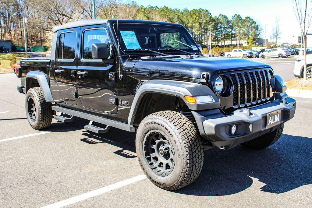 used 2022 Jeep Gladiator car, priced at $28,420