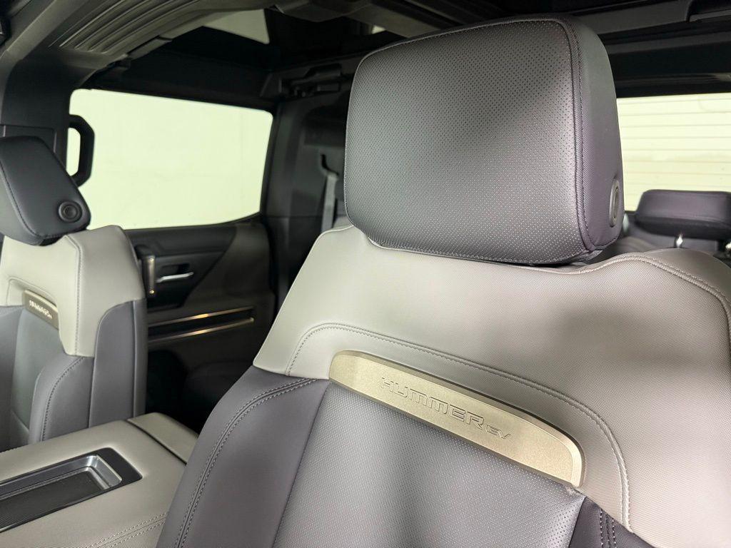 new 2025 GMC HUMMER EV Pickup car, priced at $112,530