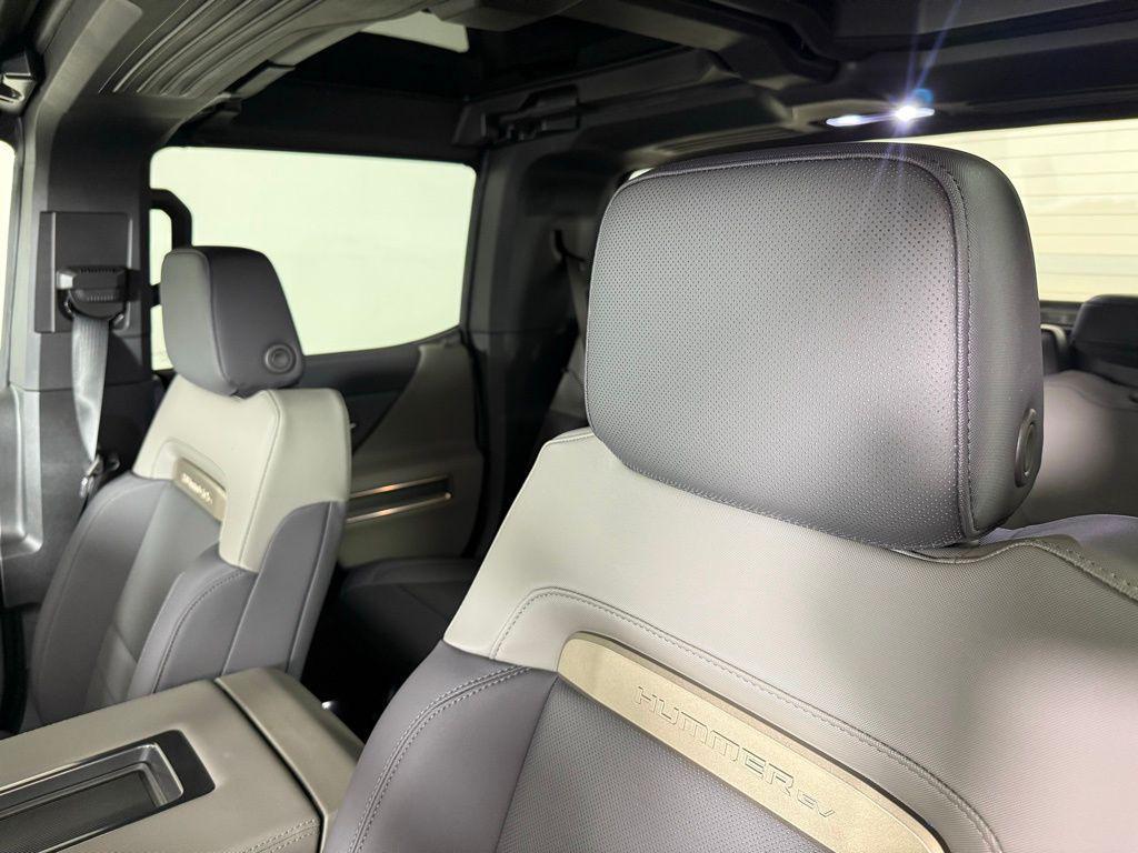new 2025 GMC HUMMER EV Pickup car, priced at $112,955