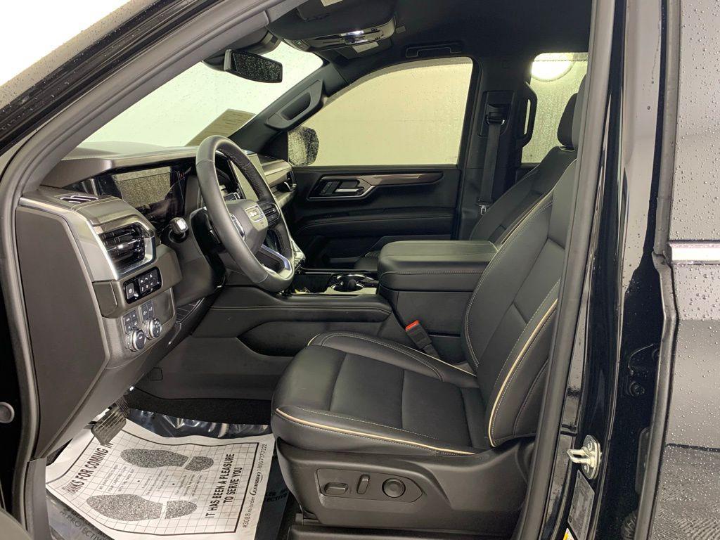 used 2025 GMC Yukon car, priced at $70,970