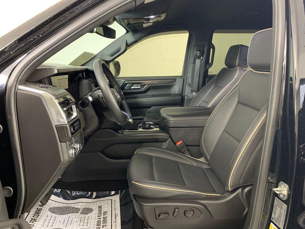 used 2025 GMC Yukon car, priced at $70,970