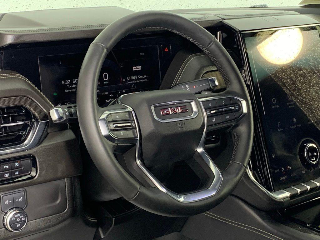 used 2025 GMC Yukon car, priced at $70,970