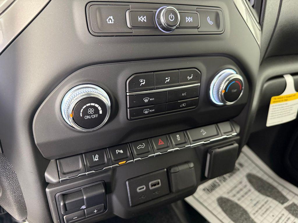 new 2025 GMC Sierra 2500 car, priced at $44,140