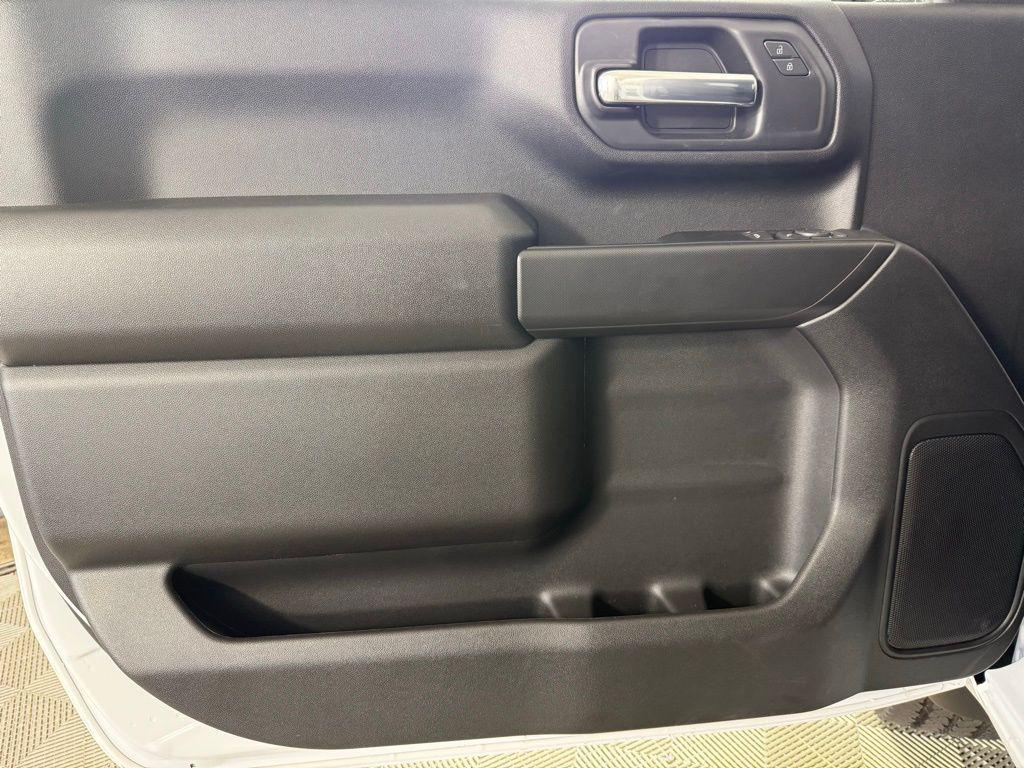 new 2025 GMC Sierra 2500 car, priced at $44,140