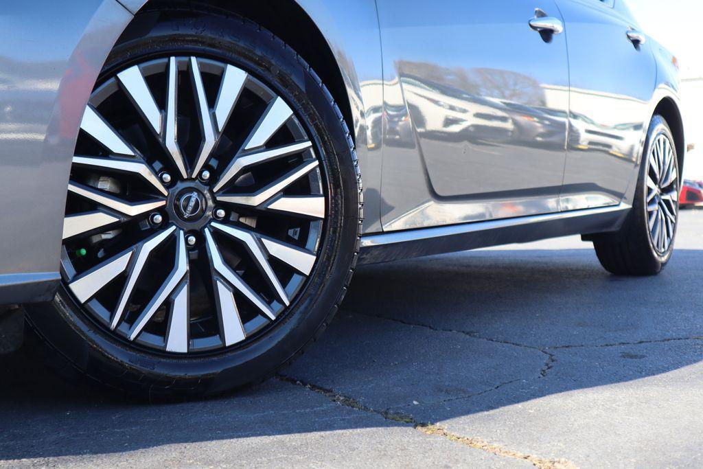 used 2023 Nissan Altima car, priced at $18,920