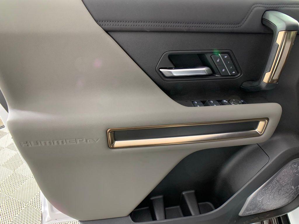 new 2025 GMC HUMMER EV Pickup car, priced at $112,330