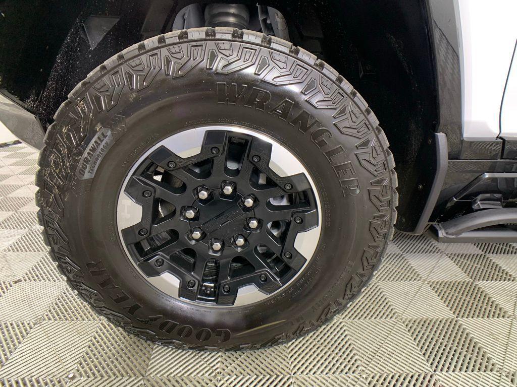new 2025 GMC HUMMER EV Pickup car, priced at $112,330