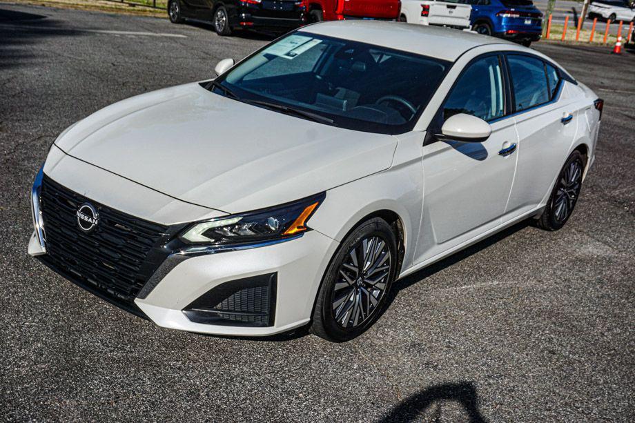used 2023 Nissan Altima car, priced at $18,920