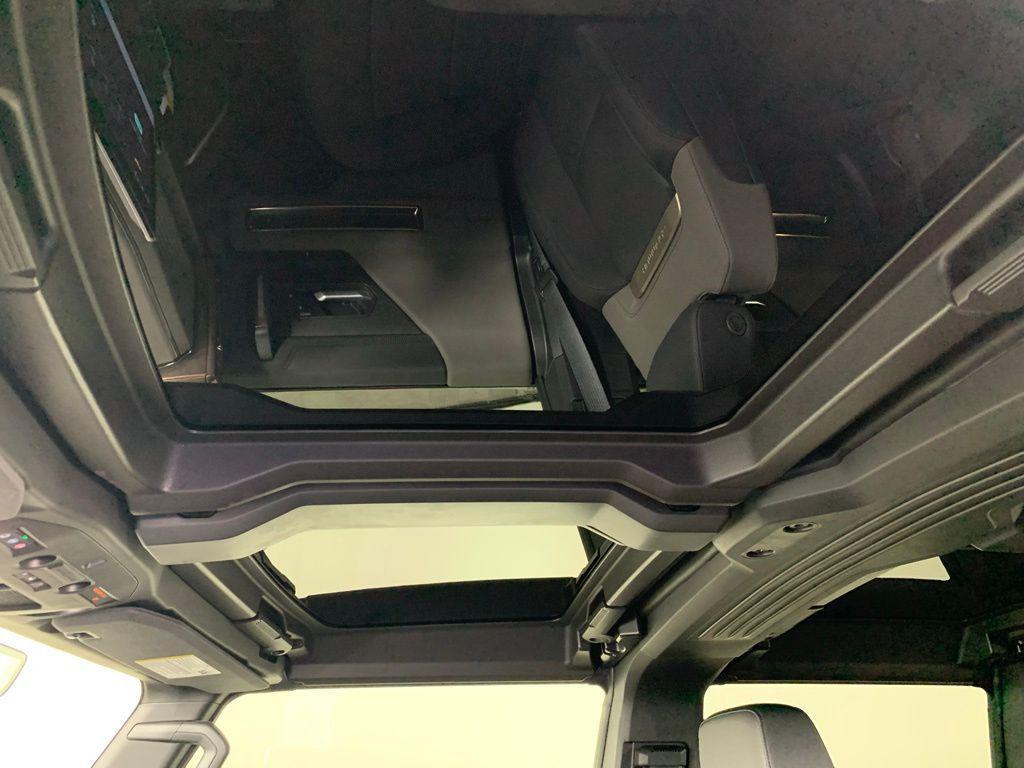 new 2025 GMC HUMMER EV Pickup car, priced at $102,830