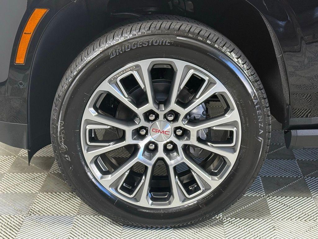 new 2025 GMC Yukon XL car, priced at $87,560