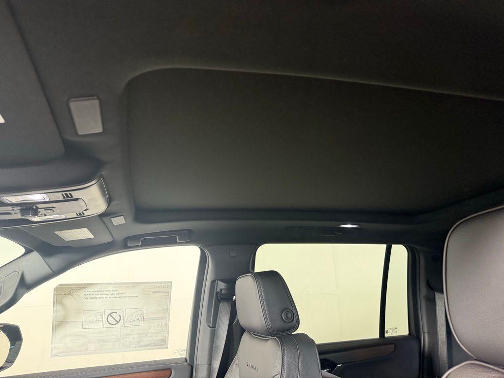 new 2025 GMC Yukon XL car, priced at $87,560