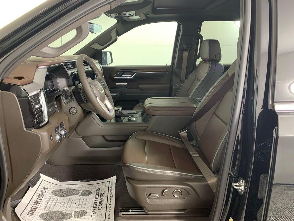 new 2025 GMC Sierra 1500 car, priced at $61,205