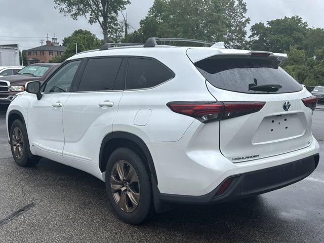 used 2022 Toyota Highlander Hybrid car, priced at $41,795