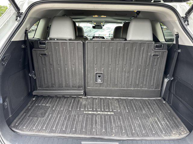 used 2022 Toyota Highlander Hybrid car, priced at $41,795
