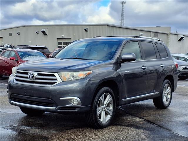 used 2013 Toyota Highlander car, priced at $11,647