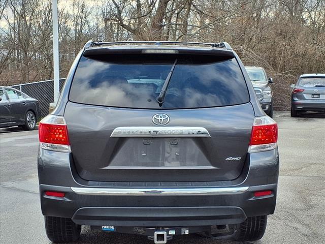 used 2013 Toyota Highlander car, priced at $11,647