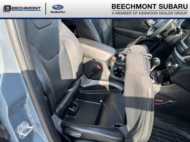 used 2015 Jeep Cherokee car, priced at $11,395